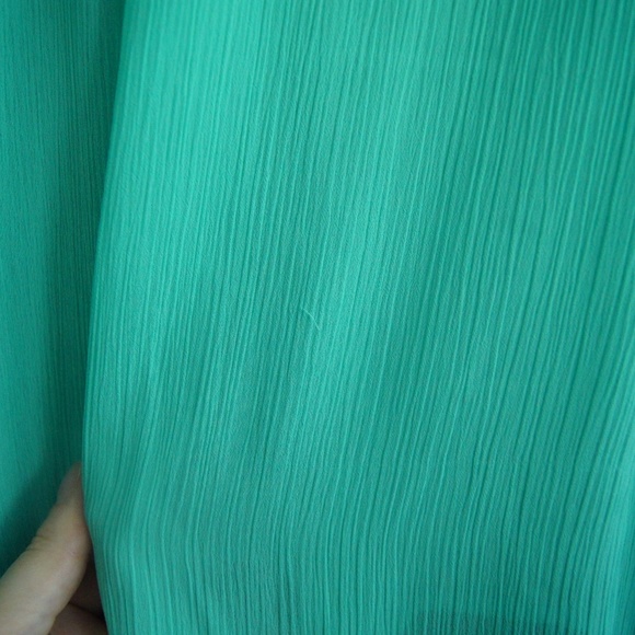 Aqua Hollister Sleeveless Button-Down - Picture 8 of 8